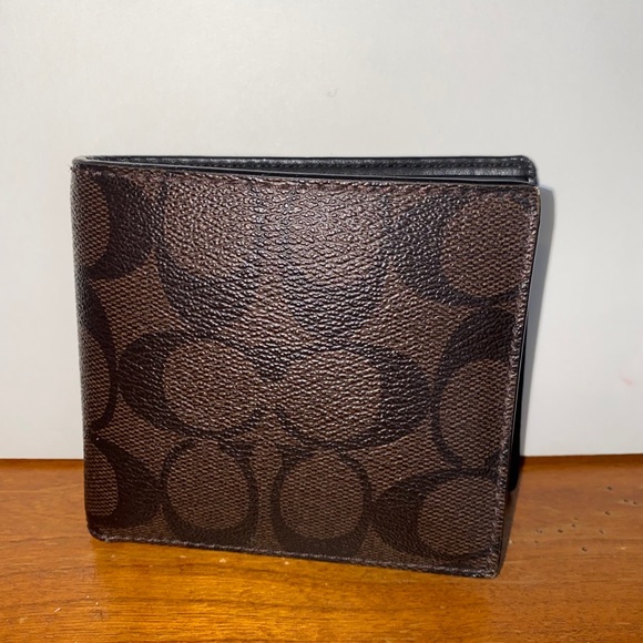 Coach wallet - Picture 3 of 3